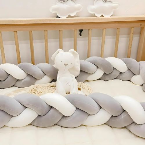Tresse de lit bebe dans un berceau pour créer un cocon familier partout